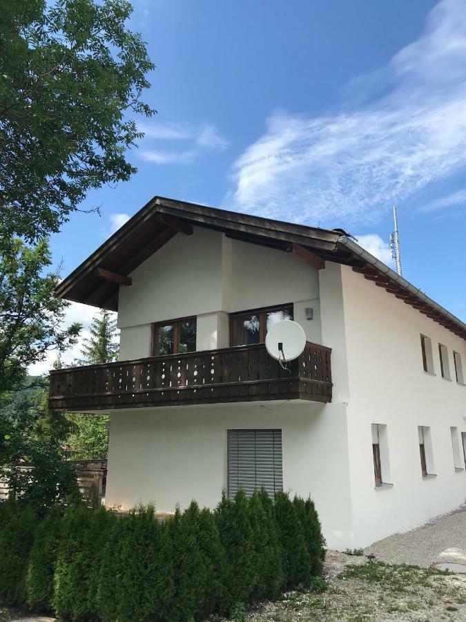 Ferienwohnungen Karwendelbahn Mittenwald Buitenkant foto